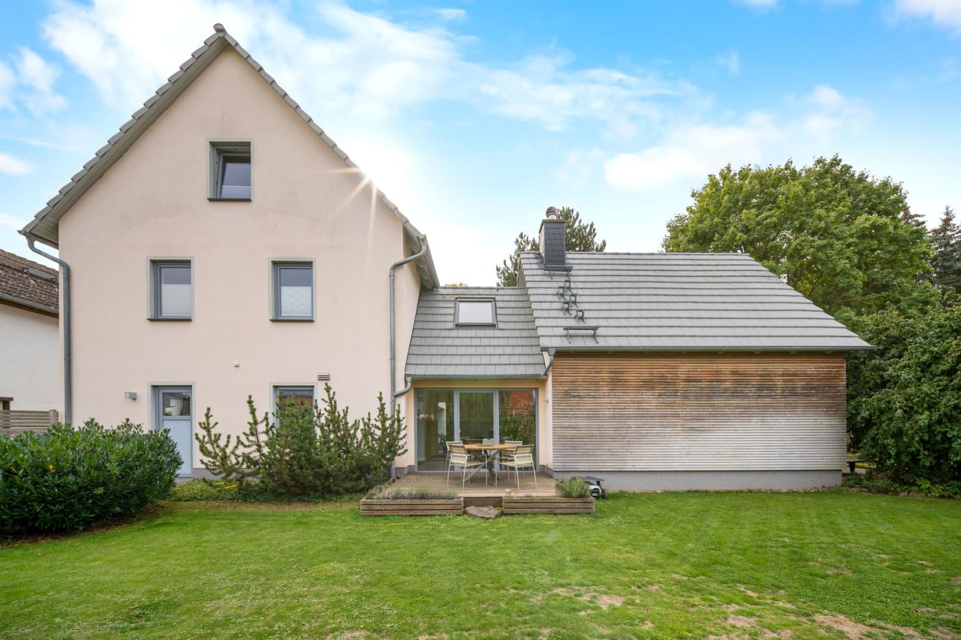 Familienglück - großzügiges EFH mit Garten, Kamin & Sauna!